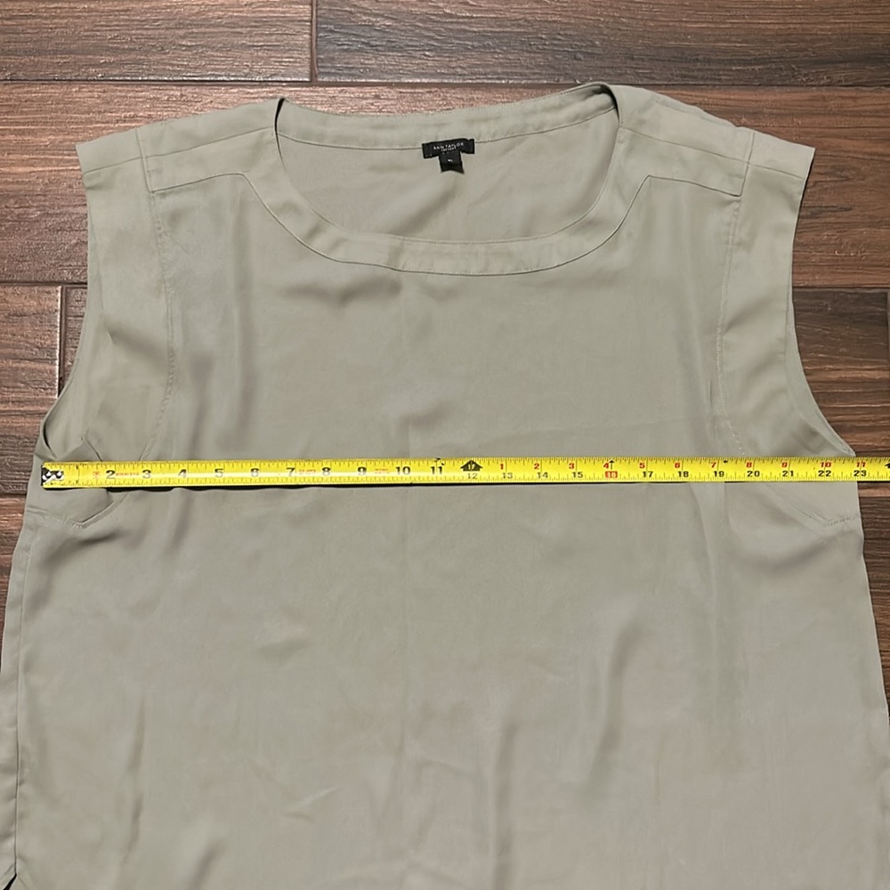 Ann Taylor Factory Blouse Sleeveless XL Sage Color - Picture 8 of 9